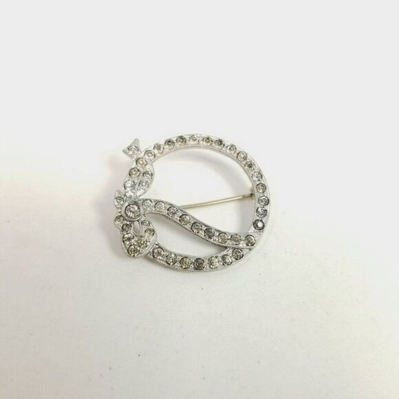 Vintage Rhinestone Bow Circle Brooch, Silver Tone Wreath Shape, Sparkle Estate - Picture 5 of 5
